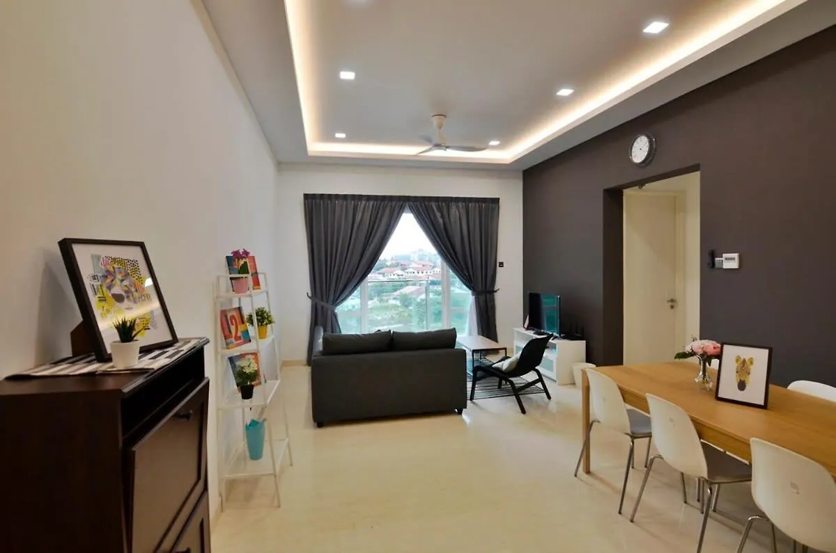 Comfy 2Br Tritower Suite Next To Jb Ciq, Jbcc & Capri Johor Bahru