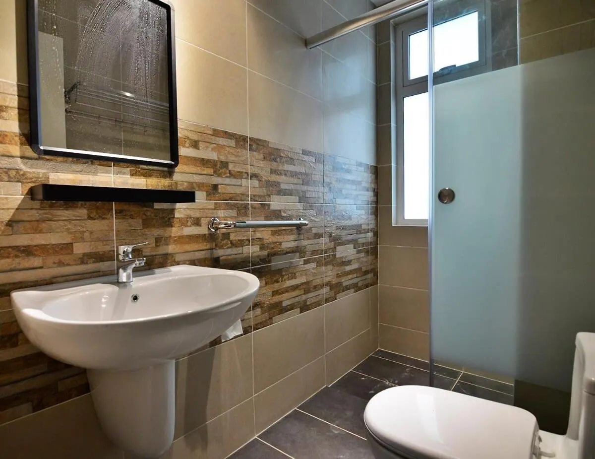 Comfy 2Br Tritower Suite Next To Jb Ciq, Jbcc & Capri Johor Bahru 0*,